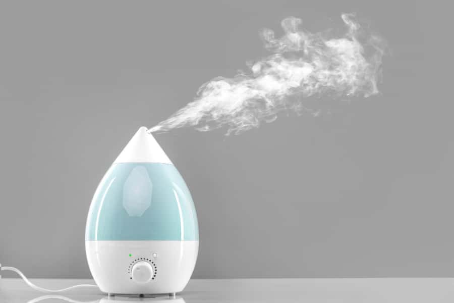 humidifier working in room